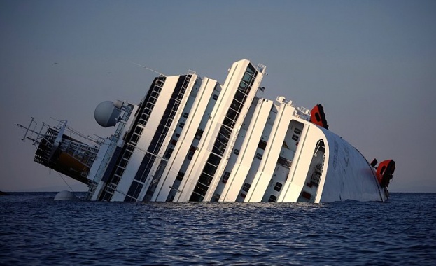 Небрежна маневра довела до катастрофата на Costa Concordia