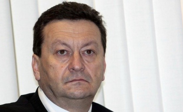 Таско Ерменков: С какви пълномощия Върбакова представлява държавата по сделката с ЧЕЗ в Чехия?