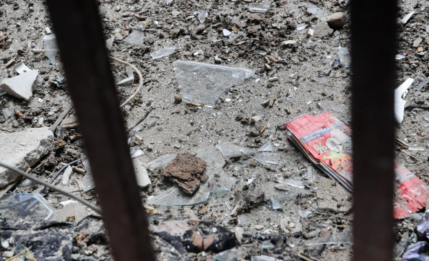 Самоделна бомба е избухнала в книжарница в Атина