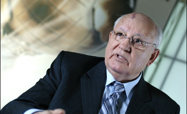 Горбачов: Всички признаци на Студената война са налице