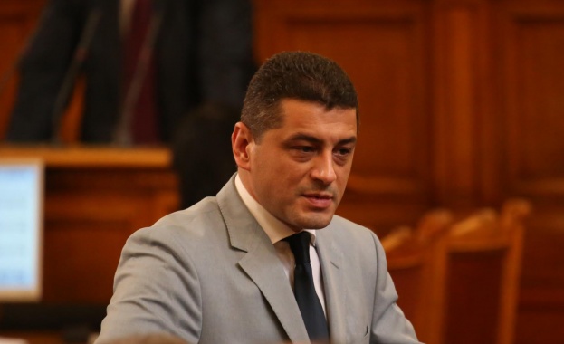 Янков: МВР е приемало дарения в нарушение на действаща заповед на министър, отговорна  е Бъчварова