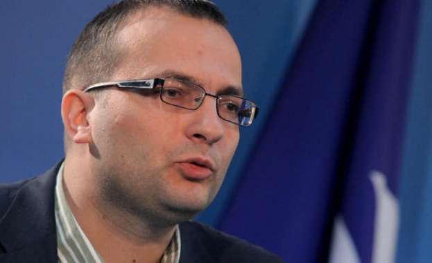 Мартин Димитров: Стига вече партиите са диктували лидерите в НС