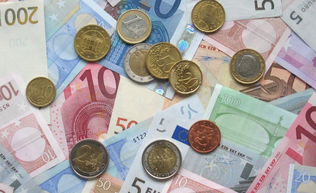 Усвояването на средствата от еврофондовете скочило двойно 