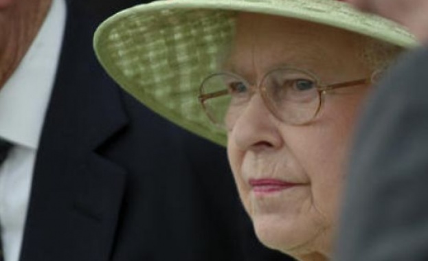 Кралица Елизабет ще покани Доналд Тръмп на среща през лятото  