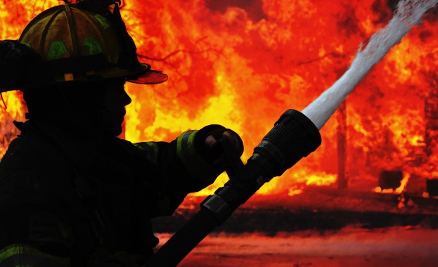 Пенсиониран пожарникар осъди МВР за невзети заплати