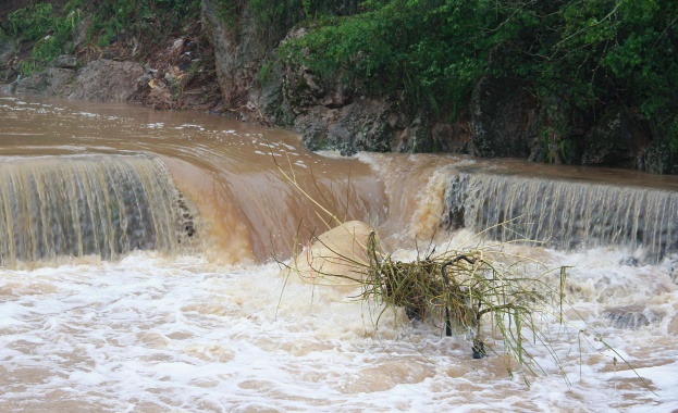 Опасност от наводнение грози села в Шуменско
