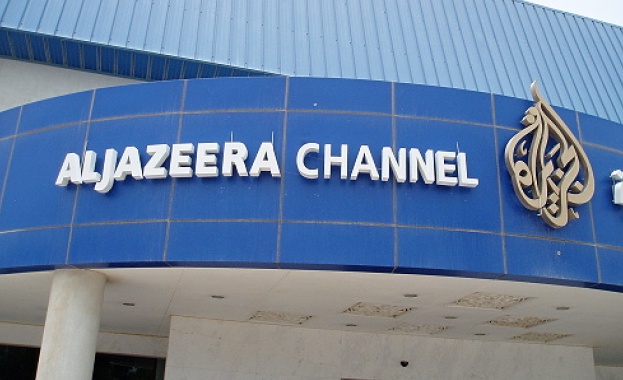 „Ал Джазира“ съобщава, че арабскоезичния й профил в „Туитър“ е изтрит