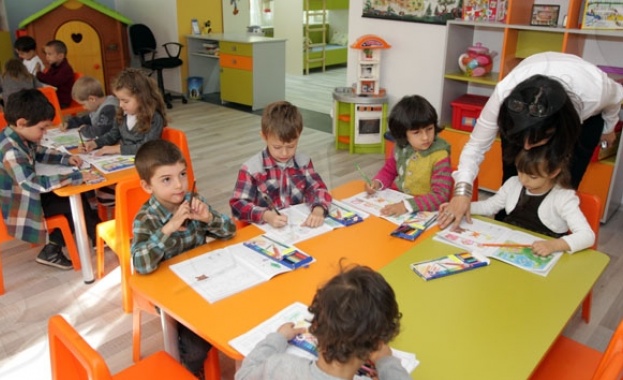 За хиляди деца няма място в детските заведения в София