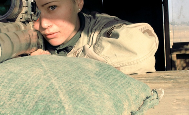 Пленени са три жени-снайперистки край Луганск