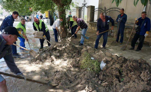 Ром нападна с нож доброволци в "Аспарухово"