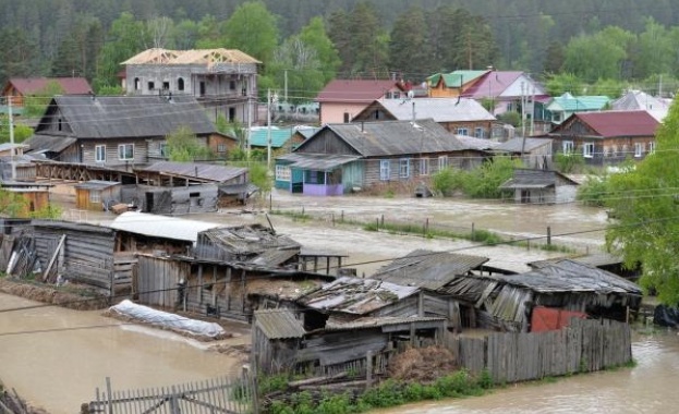 Над 70 хил. души са пострадали от наводненията в Сибир
