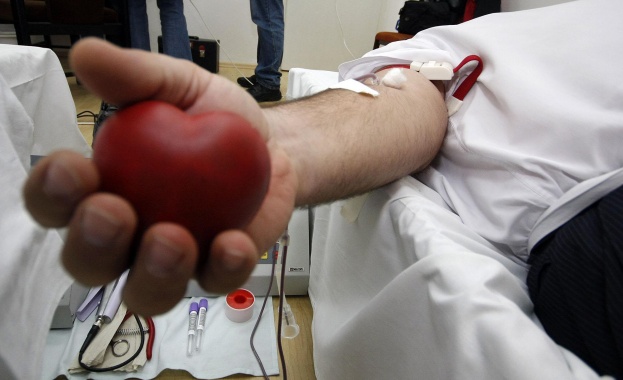 Доброволец поде кампания срещу търговците с кръв