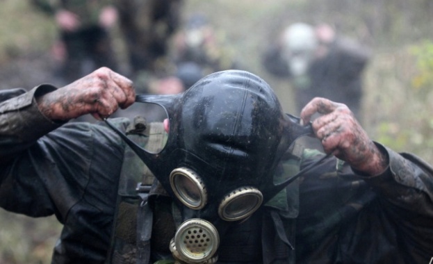Раздадоха противогази на опълченците в Славянск