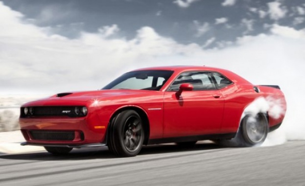 707 "кончета" под капакa на Dodge Challenger SRT Hellcat 