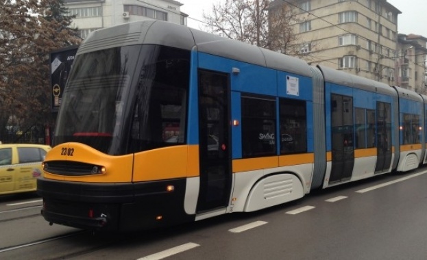 Нови трамваи тръгнаха по бул. "България", спряха 22 по "Ботевградско шосе"