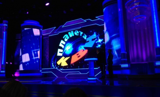 Известното руско шоу КВН показва новите си скечове първо в България