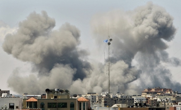 Петима палестинци загинаха при израелски въздушни удари в централната част на Газа