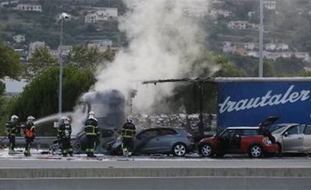 Български камион предизвика тежка катастрофа във Франция