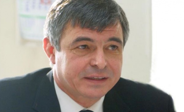 Софиянски: Приоритетът на правителството трябва да са еврофондовете, защото губим европари