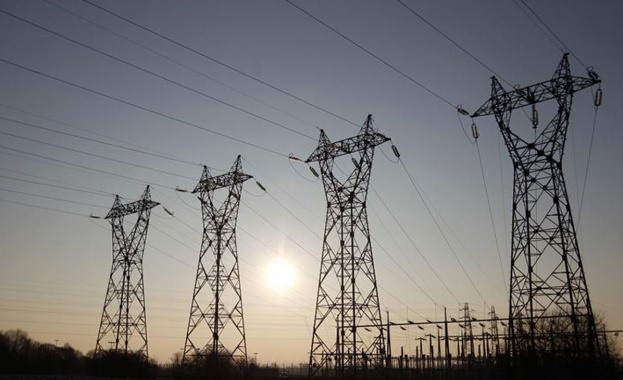 Половин България заплашена от режим на тока през зимата