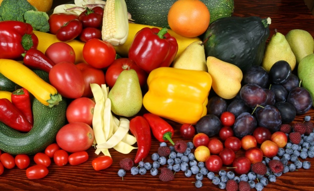 Цените на плодовете и зеленчуците на едро остават ниски