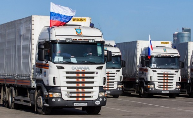 Руският хуманитарен конвой се е установил близо до украинската граница