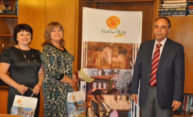 От посолството ни в Москва, от началото на 2014г. е издадена 300-хилядната българска виза
