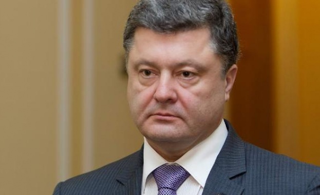  Порошенко обеща да представи плана за мира