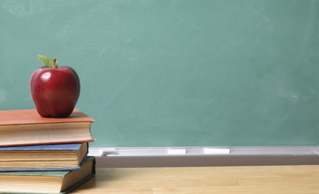 Три варненски училища с намалени часове в понеделник 