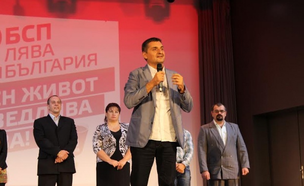 Стотици граждани и Станишев подкрепиха благотворителната инициатива на Кирил Добрев