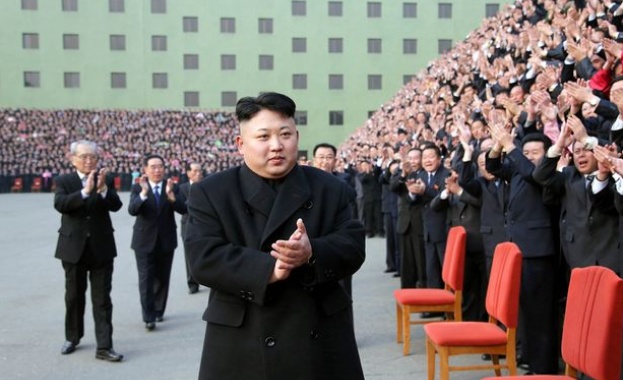 Пхенян спира с ядрените опити, ще развива мощна икономика