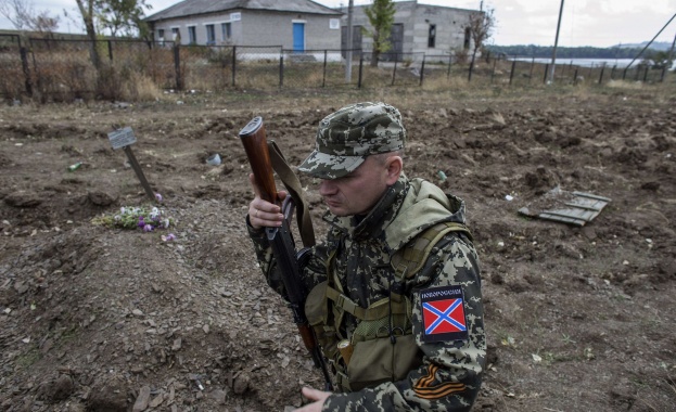 Телата в масовия гроб край Донецк са с извадени вътрешни органи 