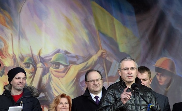 Ходорковски има дял във финансирането на войната в Донбас