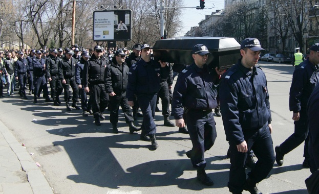 МТСП: Отмяна на ранното пенсиониране за служителите в специалните ведомства не е била обсъждана никога