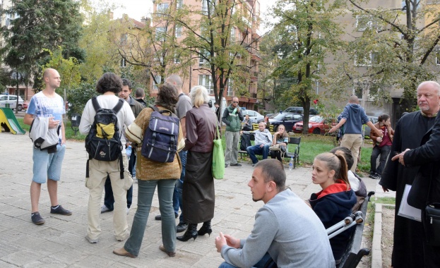 Студенти протестираха в подкрепа на унизената Борислава