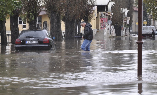 Остава бедственото положение в Бургаско и в Севлиево