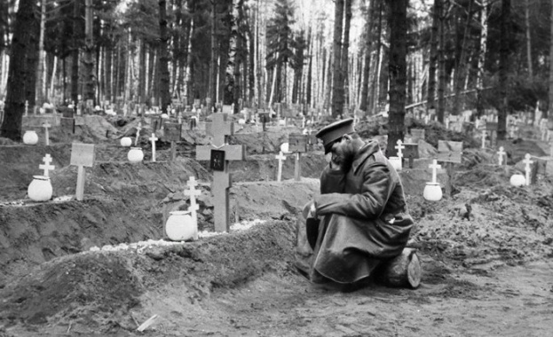 Вандали оскверниха гробище на съветските воини в Полша