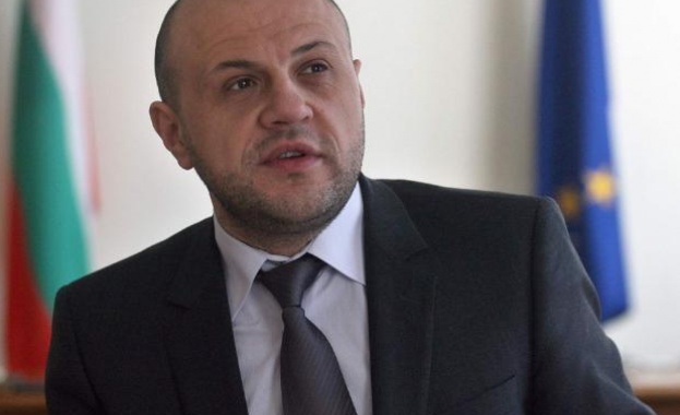 Дончев: Председателството на ЕС не е НДК, по-важен е политическият дневен ред 