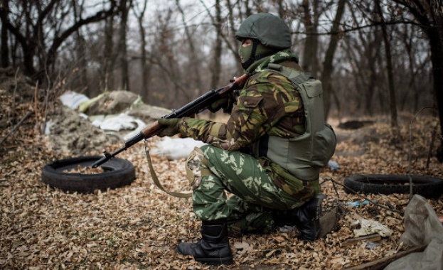 Украинската армия три пъти нарушава примирието в Новорусия през изминалата нощ