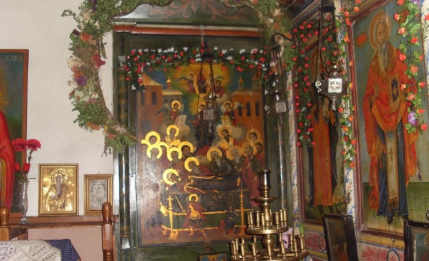 Параклис и четири черкви са обрани в Пловдивско