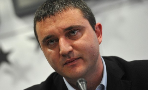 Горанов обеща по-високо финансиране почти във всички сектори на бюджетна издръжка