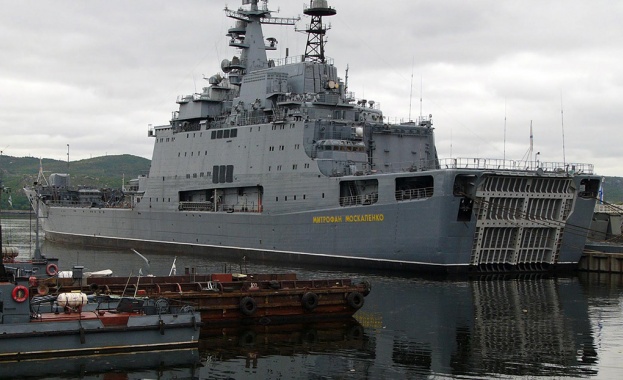 Франция предлага на Русия неприемливи условия по корабите „Мистрал”