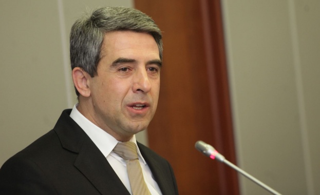 Национален референдум по изборните права на българските граждани предлага президентът Плевнелиев