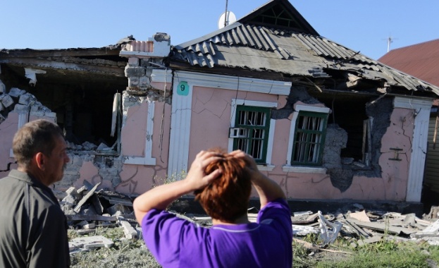 Лавров: Ситуацията в Донбас напомня подготовка за бойни действия