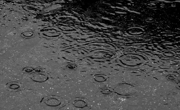 Дъждът отново предизвика хаос в София