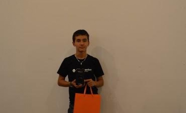 15-годишно момче спечели първият Python хакатон с проект за интелигентно земеделие