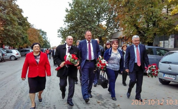 Миков в Стралджа: Местните избори ще дадат импулс за цялостна промяна в България