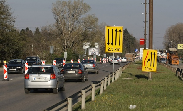 Министър И. Московски ще участва в официалното откриване на участък от Западната дъга на Софийски околовръстен път и Лот 2 на АМ „Струма”