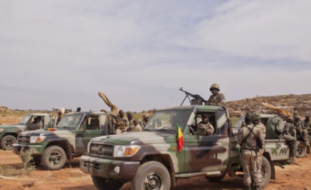 Свързана с "Ал Кайда" групировка пое отговорност за нападението в Мали