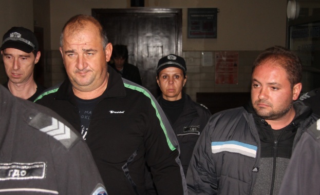 Двама от арестуваните за подкуп служители на ДАИ са освободени под гаранция